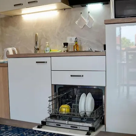 Ivo - Two Bedroom Enzo Ferienhaus Rovinj