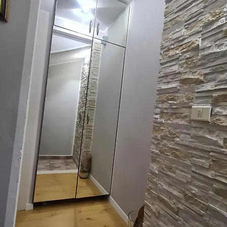 Ferienhaus Ivo - Two Bedroom Enzo