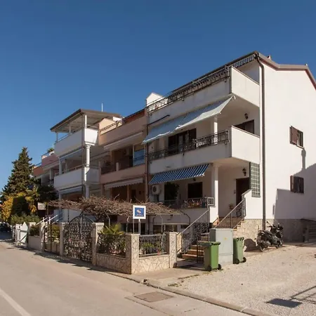 Ferienhaus Ivo - Two Bedroom Enzo Rovinj
